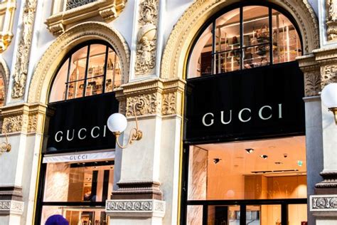 Shops with GUCCI in Rotterdam title